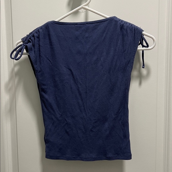 Blue Ribbed Cropped Tee - Picture 5 of 5